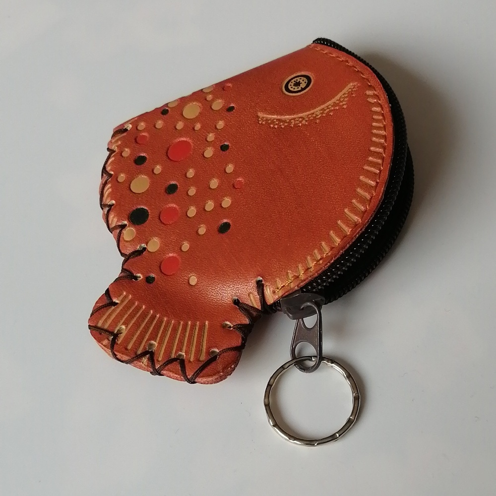 2/$20🔹NWOT Happy Fish Coin Purse Keychain Faux Leather - Picture 4 of 6
